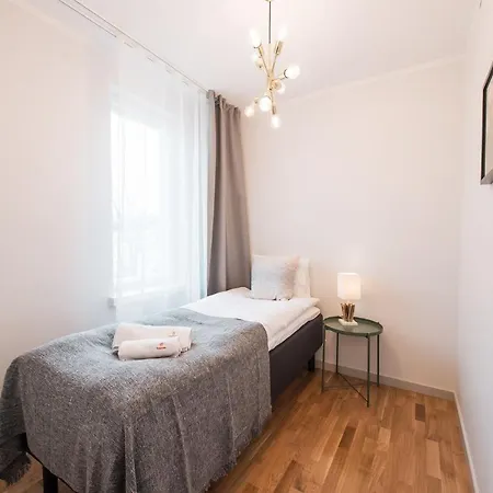 Forenom Serviced Apartments Helsinki Toeoeloe Exterior photo