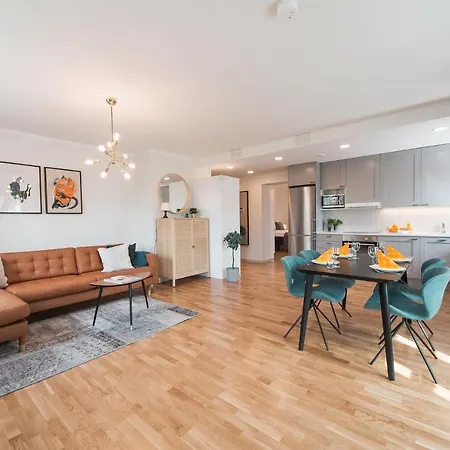 Forenom Serviced Apartments Helsinki Toeoeloe Exterior photo