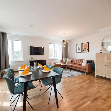Forenom Serviced Apartments Helsinki Toeoeloe Exterior photo