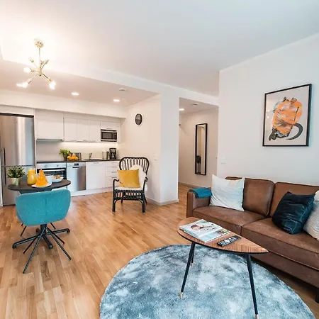 Forenom Serviced Apartments Helsinki Toeoeloe Exterior photo